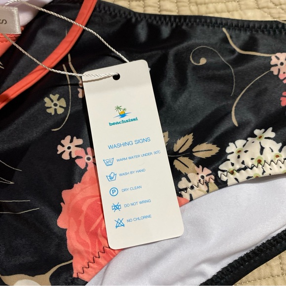 Beachsissi Coral and Floral Bottom Women's Swim Set Tankini - Picture 6 of 10